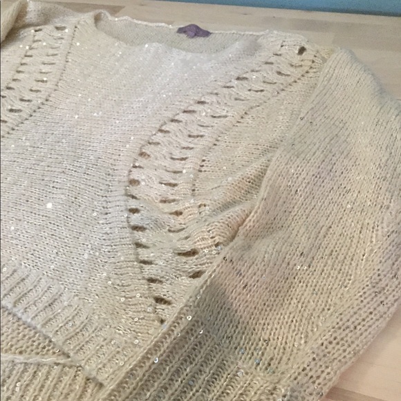 Sweater - Picture 4 of 4